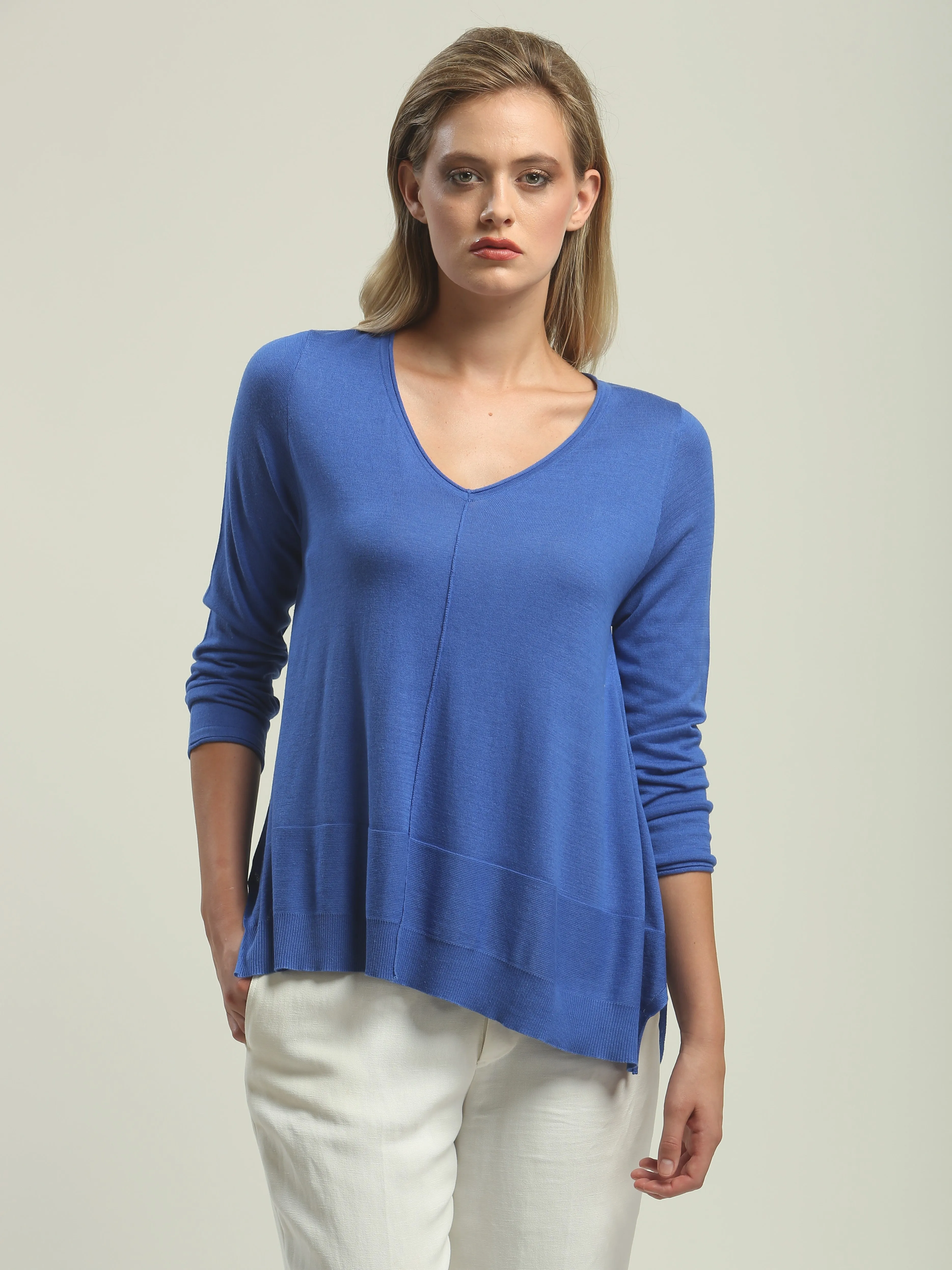 Detailed Hem V neck Pullover