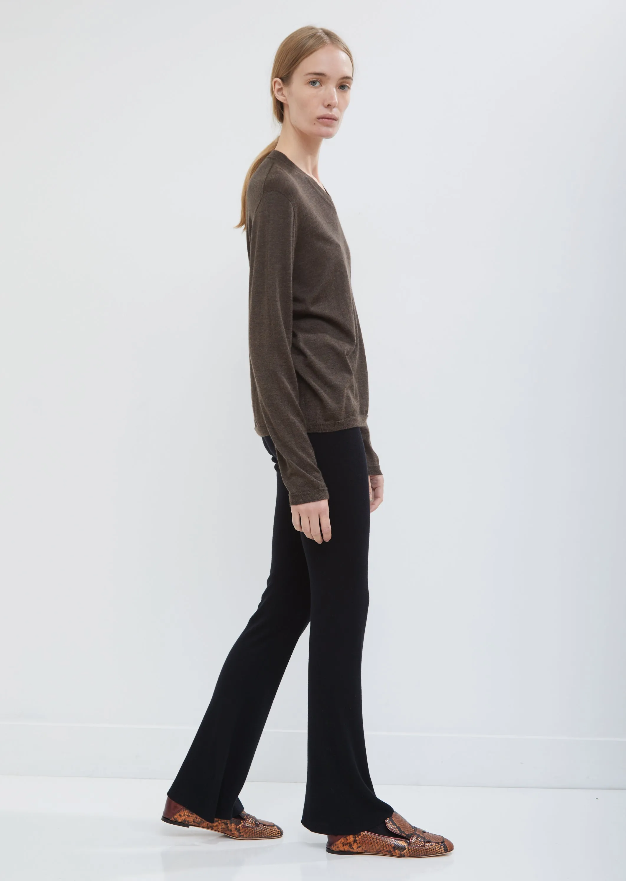 Extrafine Basic V-Neck Sweater