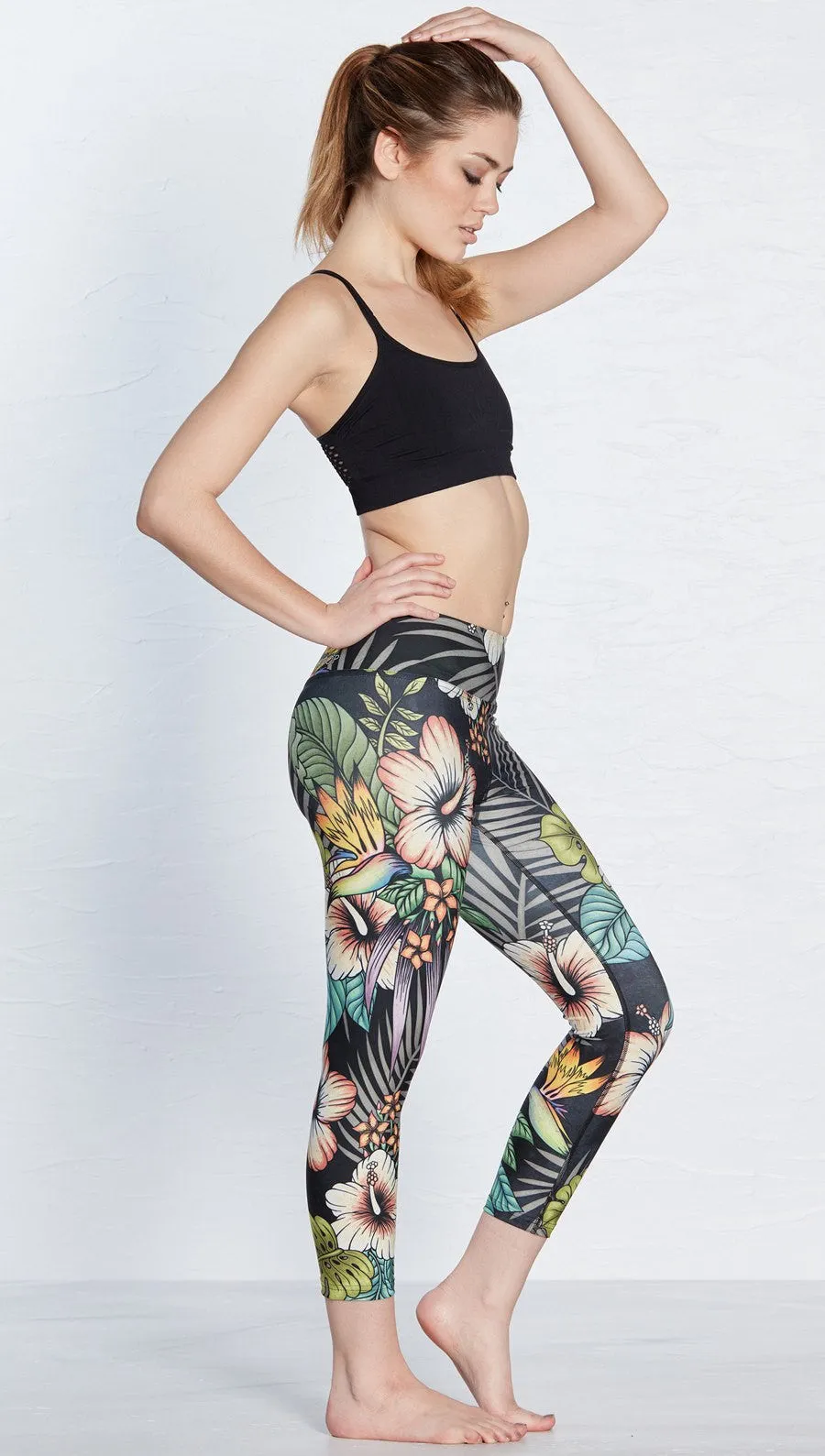 Floral Night - Triathlon Capri Leggings