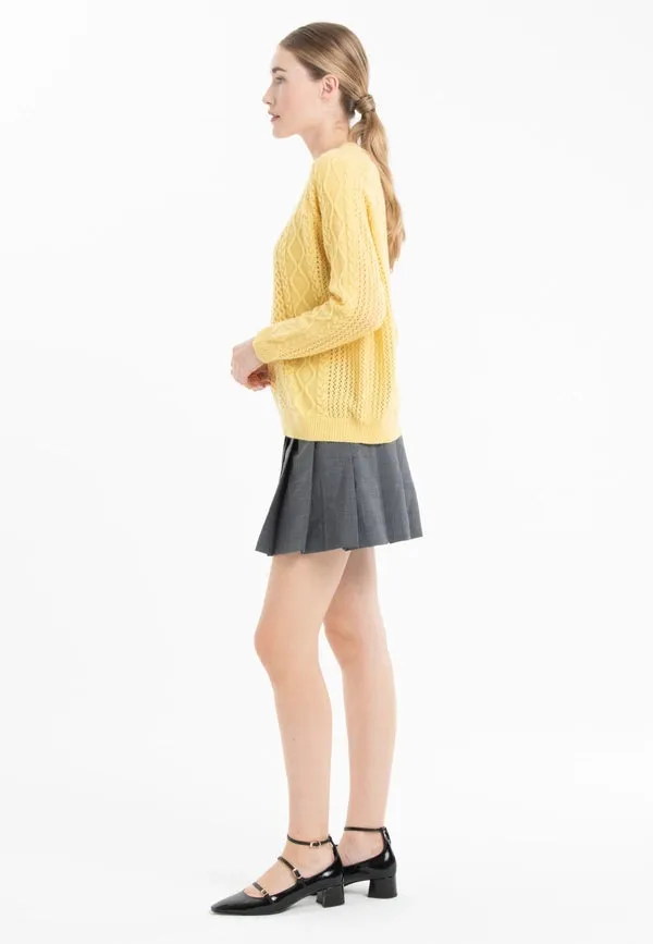 Nami 28 4-ply Twisted Round Neck Sweater in Yellow Cashmere