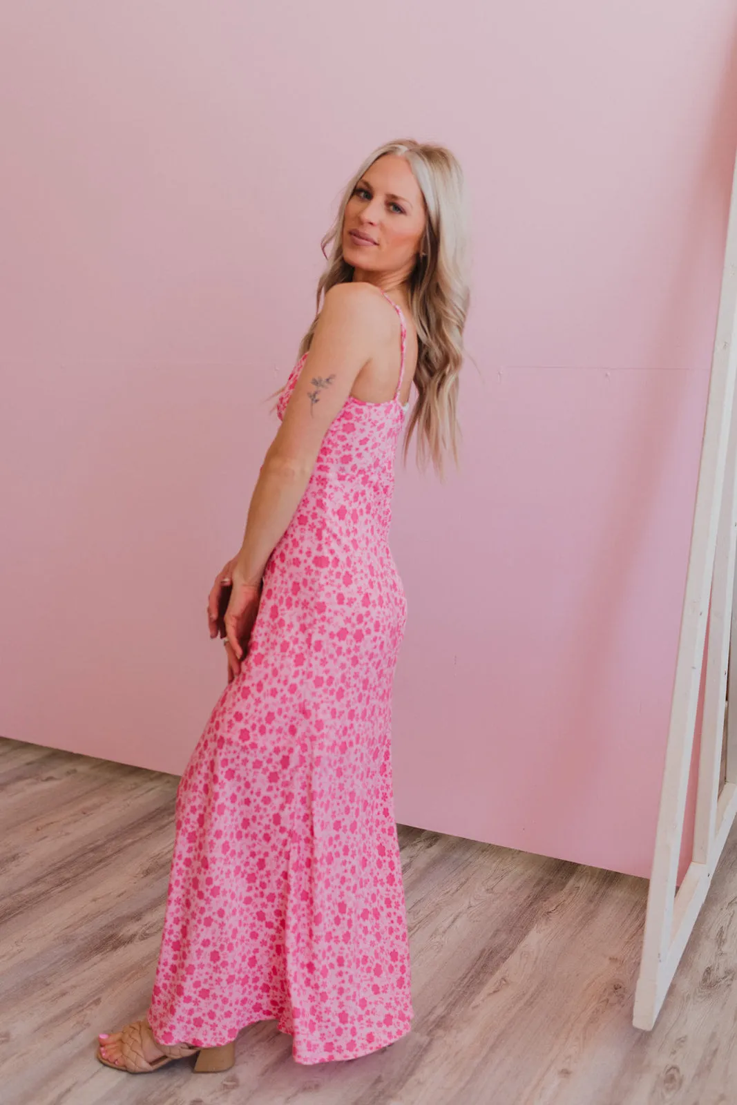 Send  A Postcard Pink Floral Keyhole Maxi Dress