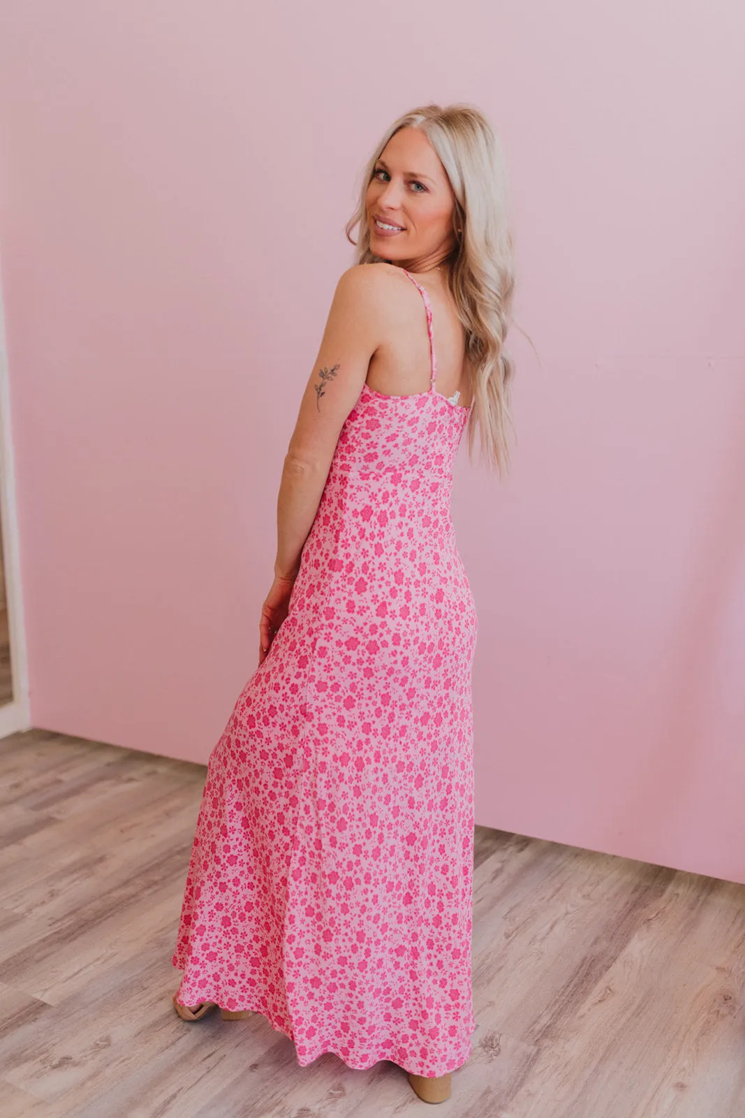 Send  A Postcard Pink Floral Keyhole Maxi Dress