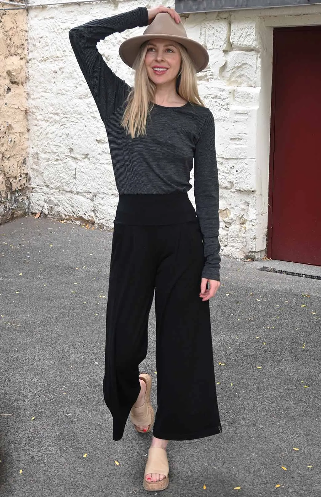 Wide Leg Crop Pants - Jersey